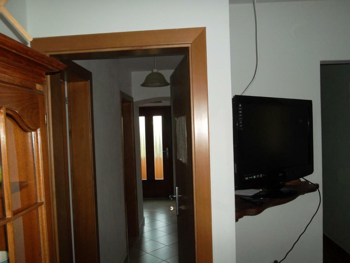 Hodak Apartment Nerezine Exterior foto